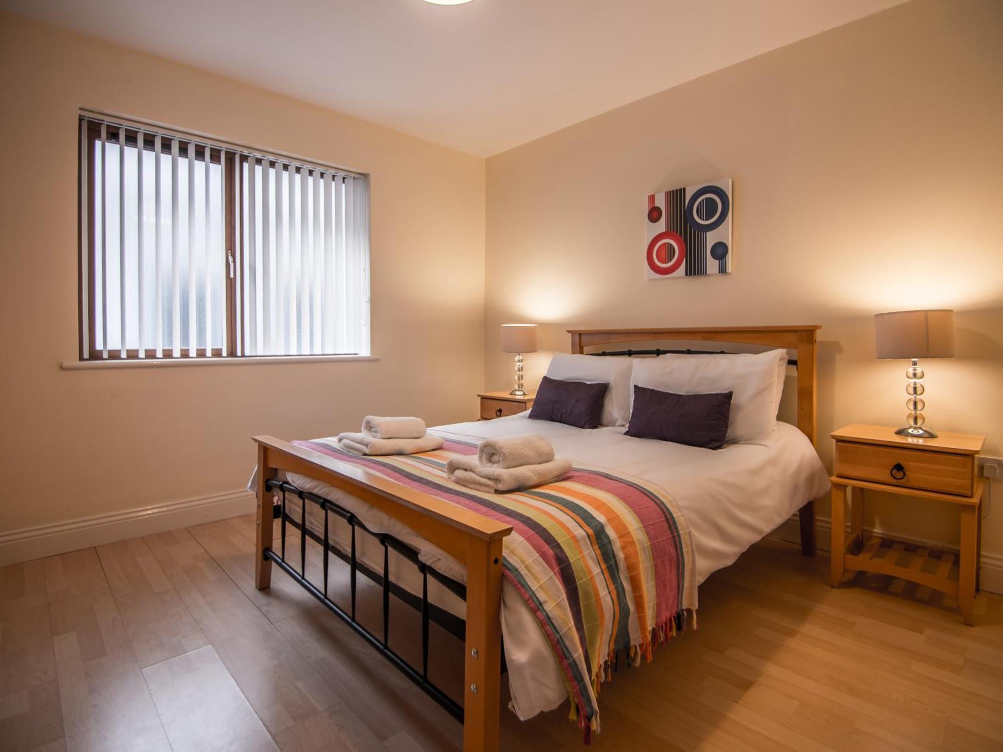 Donegan Court Aparthotel Galway Esterno foto