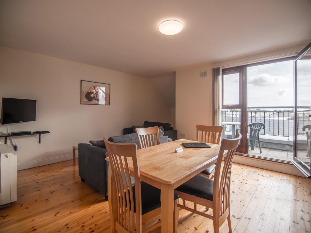 Donegan Court Aparthotel Galway Esterno foto