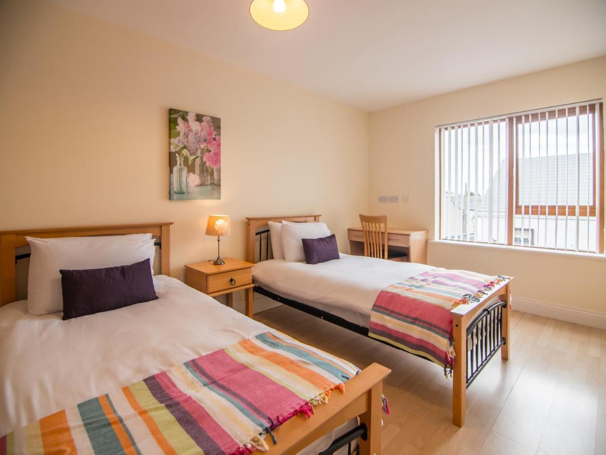 Donegan Court Aparthotel Galway Esterno foto