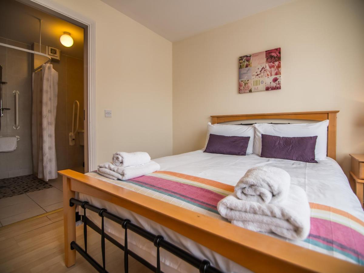 Donegan Court Aparthotel Galway Esterno foto