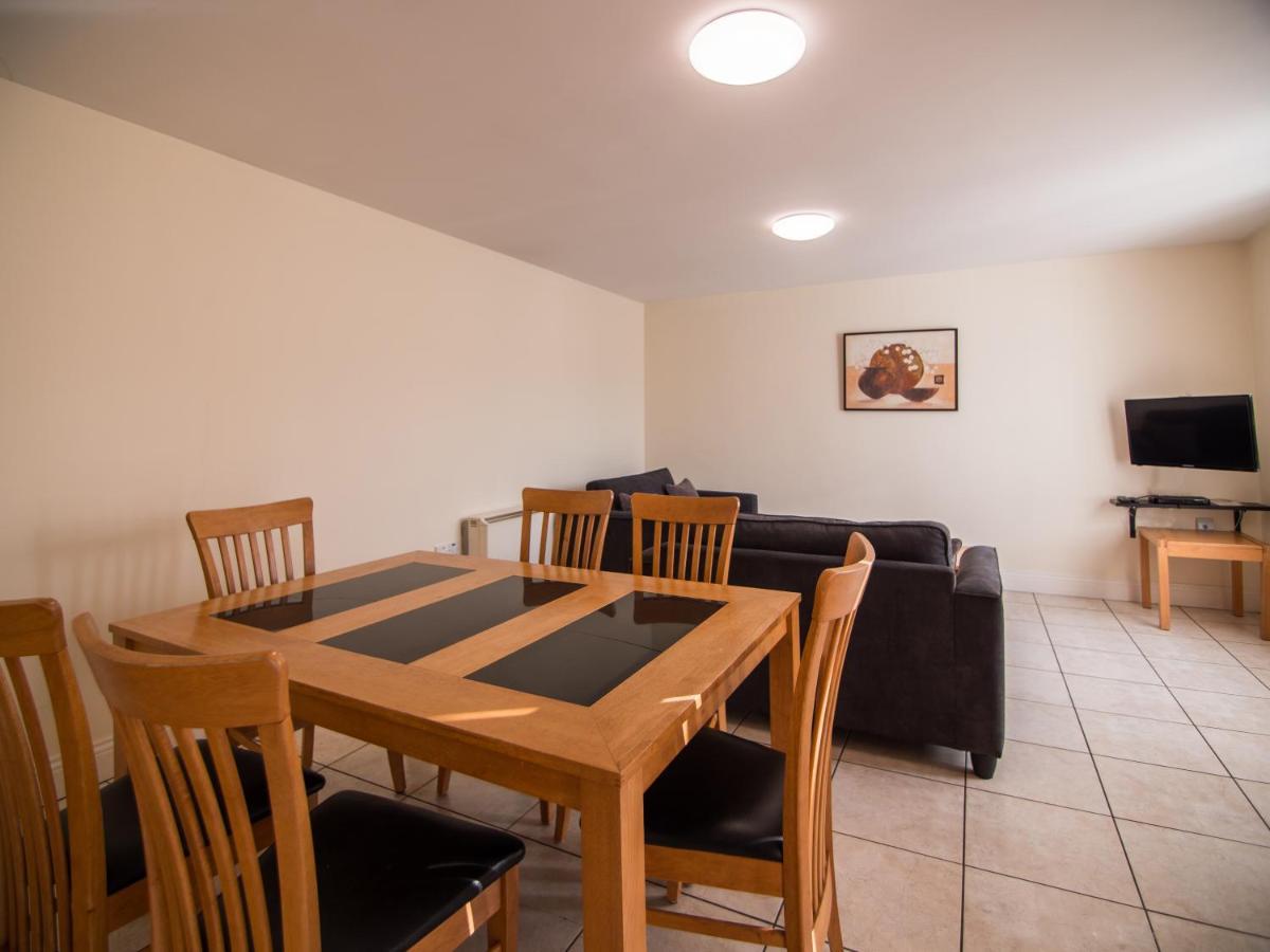 Donegan Court Aparthotel Galway Esterno foto