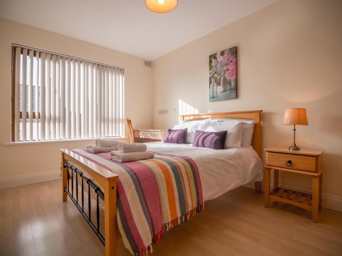 Donegan Court Aparthotel Galway Esterno foto